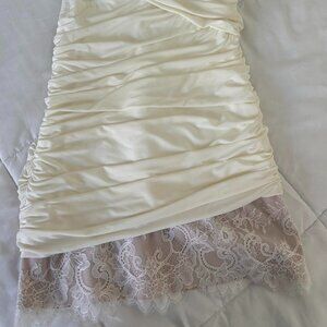 BCBGMAXAZRIA Women's White and Cream Dress